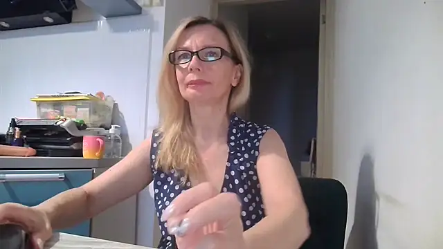 Sweetmurrr online show from June 2026 01:47:02 AM