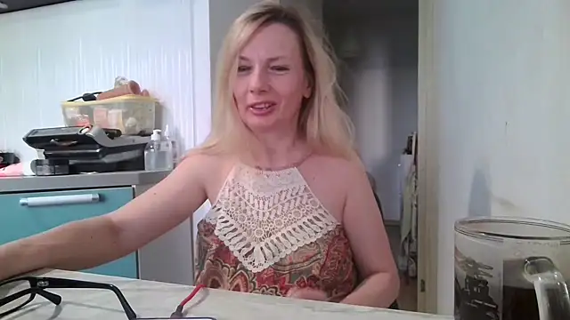 Sweetmurrr online show from June 2026 02:05:02 AM