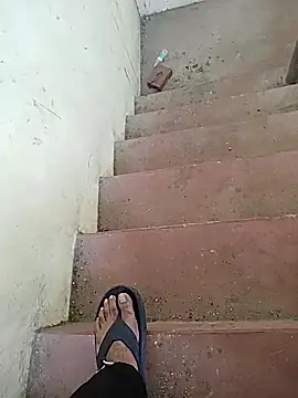 Snapshot of monty935 chatting on December 2025 11:06:02 AM monty935 online show from December 2025 11:06:02 AM