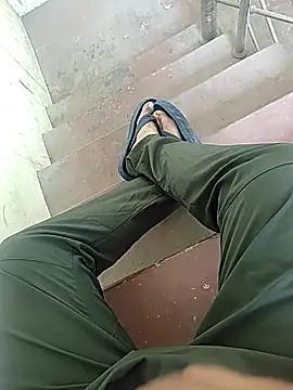 Snapshot of monty935 chatting on February 2026 06:00:02 AM monty935 online show from February 2026 06:00:02 AM