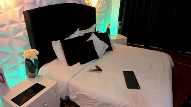 VeroHands online show from October 2025 12:01:02 PM