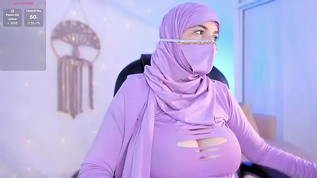 Snapshot of salma_isawwii chatting on November 2025 01:55:01 PM salma isawwii online show from November 2025 01:55:01 PM