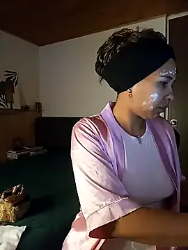 IVONNE COLLINS33 online show from December 2025 10:24:02 AM