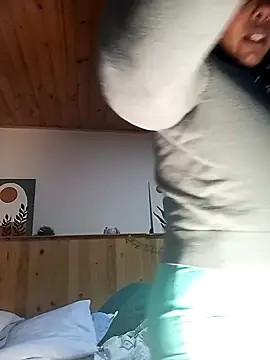 IVONNE COLLINS33 online show from February 2026 11:20:02 PM