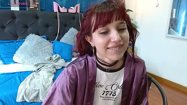 Snapshot of zohet_kriss chatting on April 2026 01:42:02 PM zohet kriss online show from April 2026 01:42:02 PM