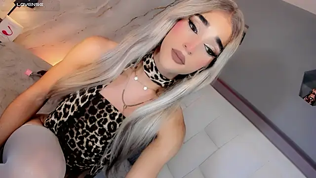 Ariia-janee online show from March 2026 05:04:02 AM