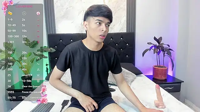 OnlyJos online show from November 2025 06:53:02 PM