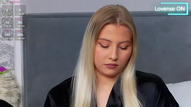 Snapshot of Amy_mit chatting on September 2025 10:19:02 AM Amy mit online show from September 2025 10:19:02 AM