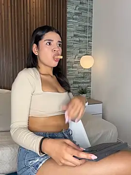 Miagomezx online show from March 2026 06:36:01 PM