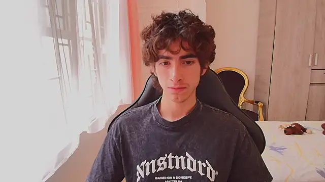 Snapshot of Nude_Boy18 chatting on October 2025 06:05:02 PM Nude Boy18 online show from October 2025 06:05:02 PM