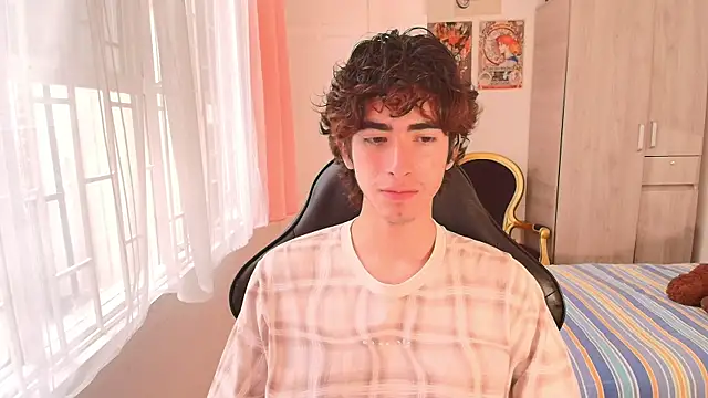 Snapshot of Nude_Boy18 chatting on October 2025 04:42:01 PM Nude Boy18 online show from October 2025 04:42:01 PM