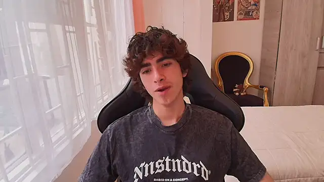 Snapshot of Nude_Boy18 chatting on October 2025 09:35:02 PM Nude Boy18 online show from October 2025 09:35:02 PM