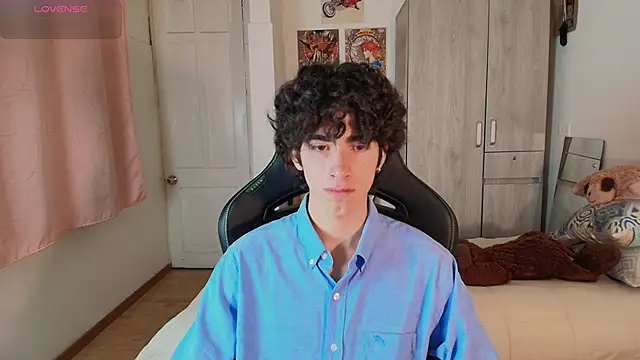Nude Boy18 online show from April 2026 11:07:01 PM