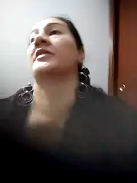 Snapshot of Aisha_manzur chatting on November 2025 07:15:01 PM Aisha manzur online show from November 2025 07:15:01 PM