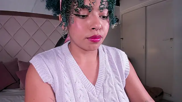 Snapshot of momo_ayasse chatting on November 2025 09:48:02 PM momo ayasse online show from November 2025 09:48:02 PM