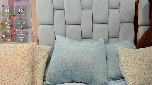 Snapshot of momo_ayasse chatting on November 2025 03:34:01 AM momo ayasse online show from November 2025 03:34:01 AM