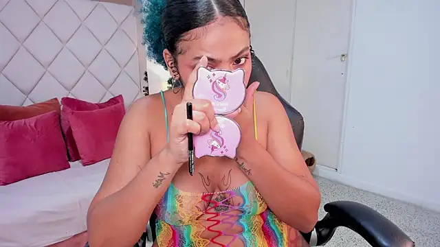 Snapshot of momo_ayasse chatting on December 2025 09:57:01 PM momo ayasse online show from December 2025 09:57:01 PM