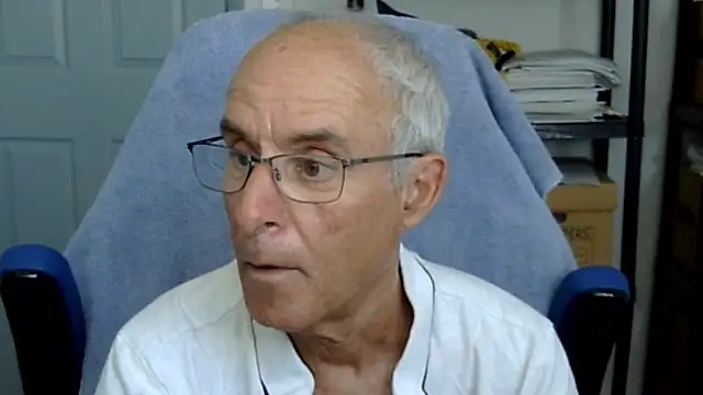 funone1999 online show from April 2026 06:19:02 PM