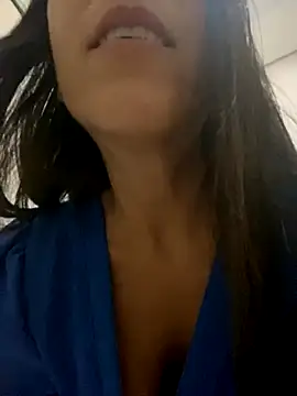 lucioliveira online show from November 2025 03:18:02 PM