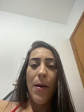 lucioliveira online show from February 2026 02:40:02 AM