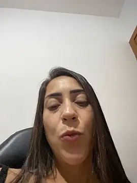 lucioliveira online show from March 2026 02:07:02 AM