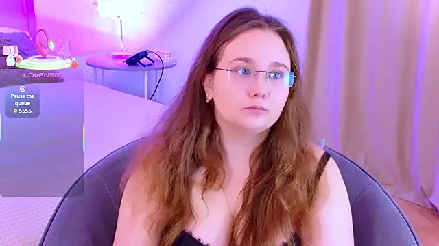 VelvetVixenCute online show from November 2025 05:29:02 AM