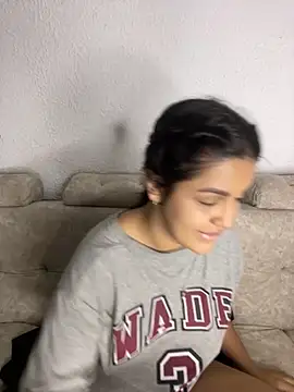 Snapshot of lunita_sweet5 chatting on November 2025 06:02:01 AM lunita sweet5 online show from November 2025 06:02:01 AM