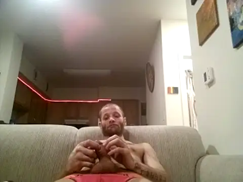 Snapshot of Daddyrabbit117 chatting on February 2026 08:00:02 AM Daddyrabbit117 online show from February 2026 08:00:02 AM