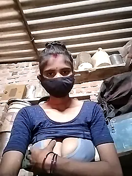 Snapshot of Joshi_Love143 chatting on November 2025 07:29:02 AM Joshi Love143 online show from November 2025 07:29:02 AM