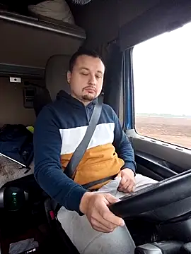 Amberdual online show from October 2025 06:28:02 AM