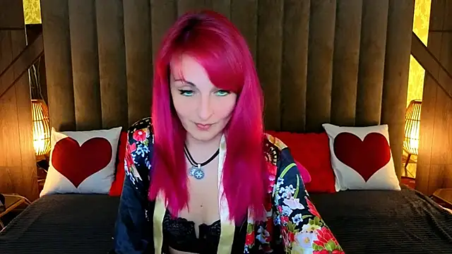 Snapshot of BrandyBloom chatting on March 2026 08:14:01 PM BrandyBloom online show from March 2026 08:14:01 PM