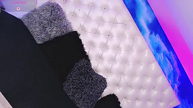 Snapshot of Milla_Star_ chatting on November 2025 11:33:01 AM Milla Star online show from November 2025 11:33:01 AM