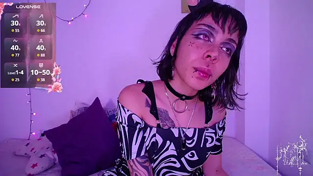 dark  nymph online show from February 2026 09:30:02 PM