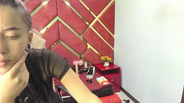 Snapshot of Kataleya_Luck chatting on December 2025 03:35:02 AM Kataleya Luck online show from December 2025 03:35:02 AM