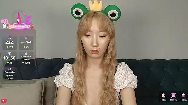 Snapshot of Yume_ko chatting on October 2025 09:53:01 PM Yume ko online show from October 2025 09:53:01 PM