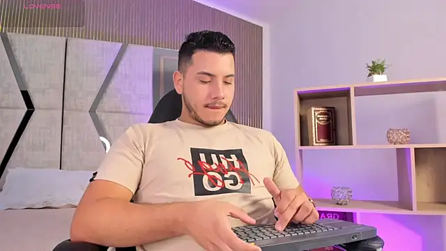 Axel grey  online show from February 2026 12:28:02 PM