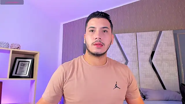 Snapshot of Axel_grey_ chatting on April 2026 12:32:01 PM Axel grey online show from April 2026 12:32:01 PM