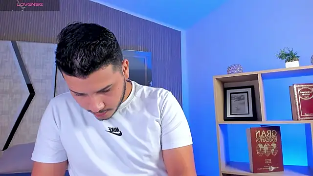 Snapshot of Axel_grey_ chatting on April 2026 12:50:02 PM Axel grey online show from April 2026 12:50:02 PM