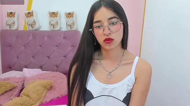 Snapshot of _Amatista_Fire chatting on September 2025 01:57:02 PM Amatista Fire online show from September 2025 01:57:02 PM