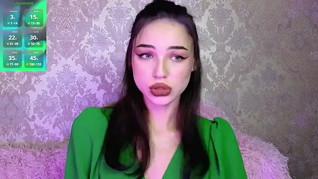 Lily Me online show from September 2025 10:10:01 PM