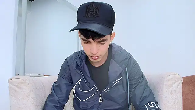 Jheampiiero online show from April 2026 08:51:02 PM
