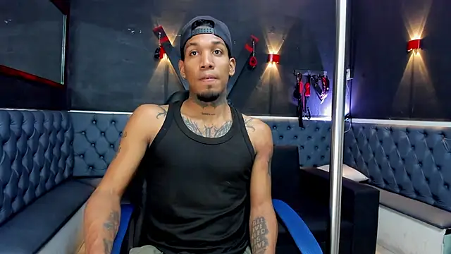 Snapshot of DIEGO_WICKED chatting on September 2025 07:14:02 PM DIEGO WICKED online show from September 2025 07:14:02 PM