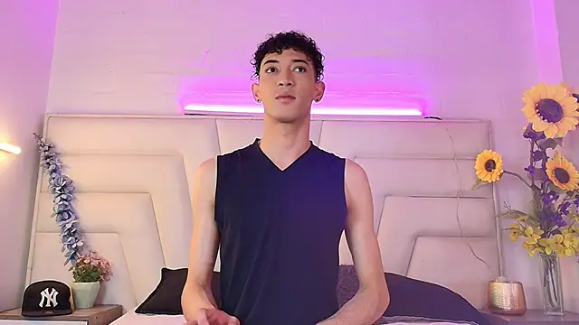 Snapshot of Ashton_Myers chatting on October 2025 07:48:01 PM Ashton Myers online show from October 2025 07:48:01 PM