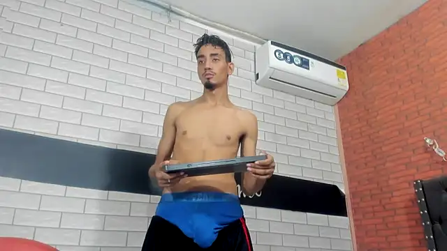 Snapshot of Sexvergon_26 chatting on October 2025 08:19:01 PM Sexvergon 26 online show from October 2025 08:19:01 PM