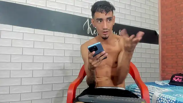 Snapshot of Sexvergon_26 chatting on October 2025 08:36:02 PM Sexvergon 26 online show from October 2025 08:36:02 PM