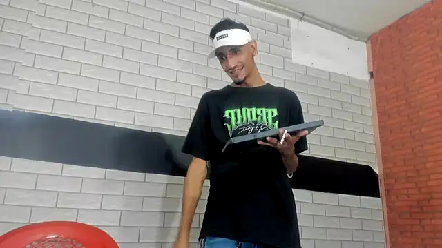 Snapshot of Sexvergon_26 chatting on October 2025 08:04:02 PM Sexvergon 26 online show from October 2025 08:04:02 PM