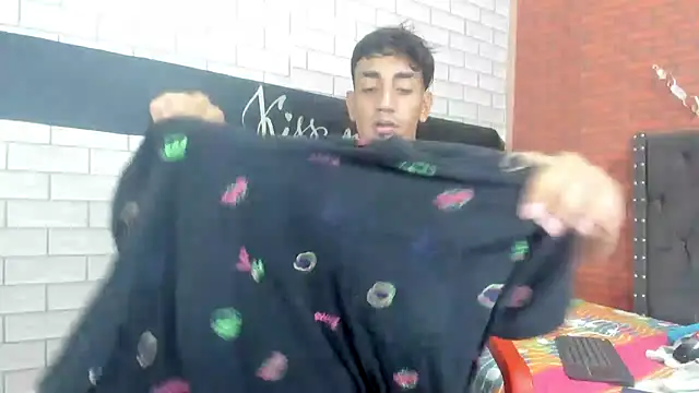 Snapshot of Sexvergon_26 chatting on November 2025 07:56:02 PM Sexvergon 26 online show from November 2025 07:56:02 PM