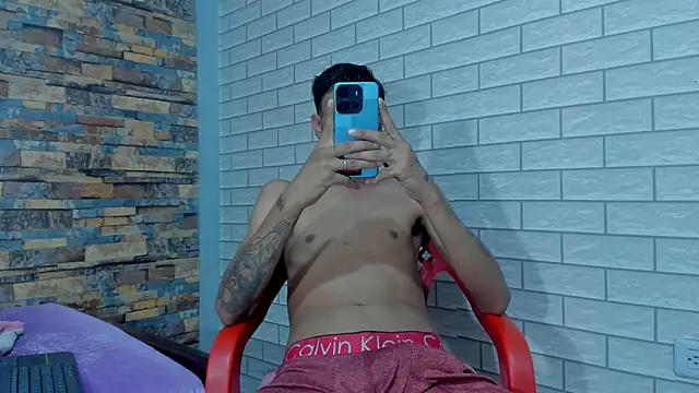 Snapshot of Sexvergon_26 chatting on November 2025 08:07:01 PM Sexvergon 26 online show from November 2025 08:07:01 PM