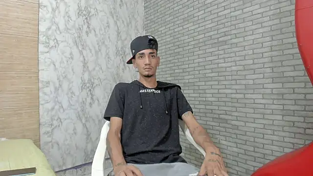 Snapshot of Sexvergon_26 chatting on November 2025 07:52:02 PM Sexvergon 26 online show from November 2025 07:52:02 PM