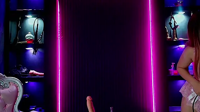 Veronica bdsm online show from June 2026 12:58:01 PM